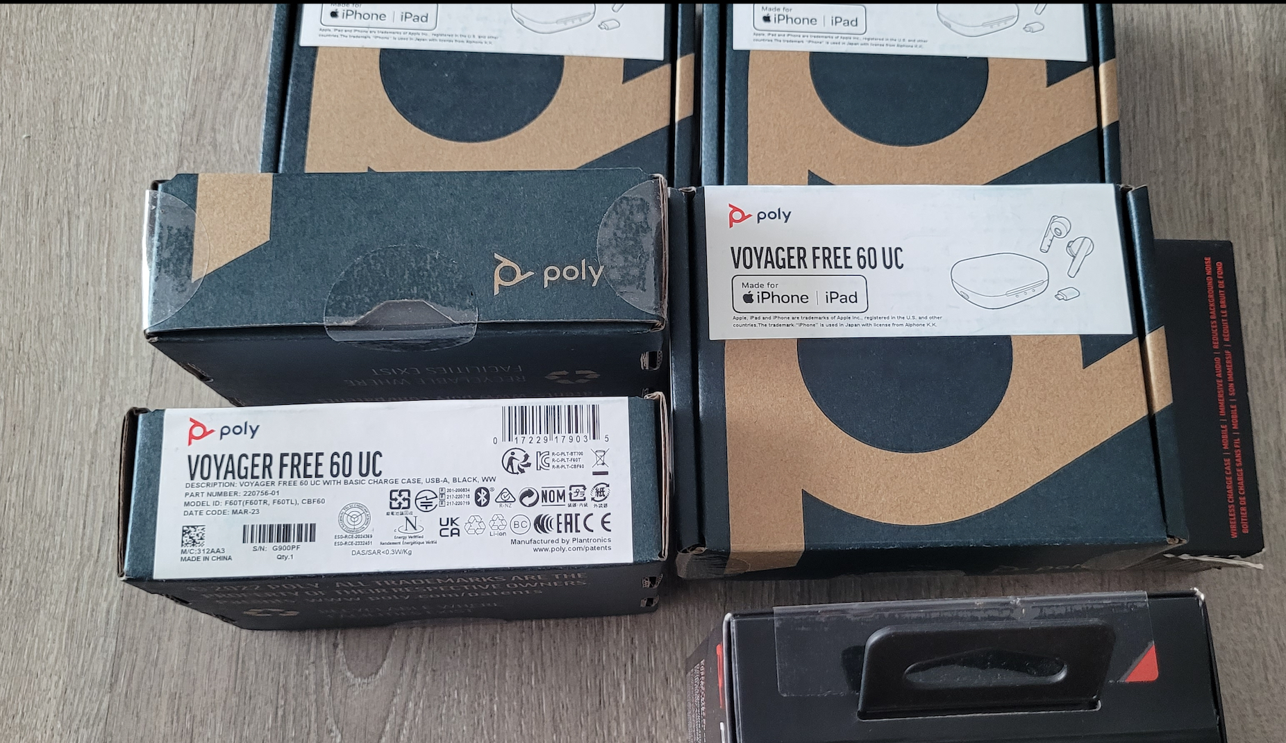 [Chính Hãng] Tai Nghe True Wireless Poly Voyager Free 60 UC