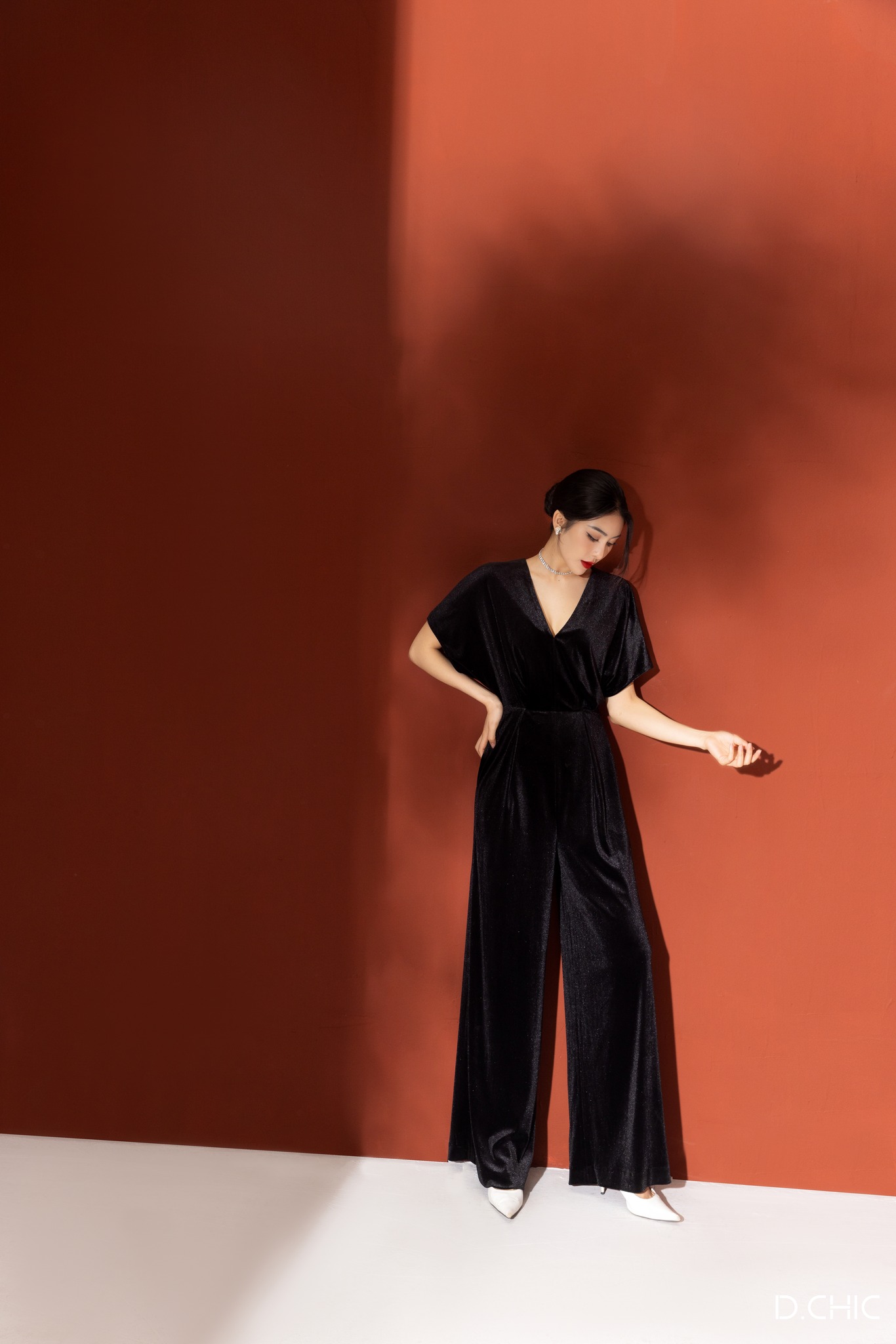D.CHIC Jumsuit dài tay lỡ cổ V MS: 582249
