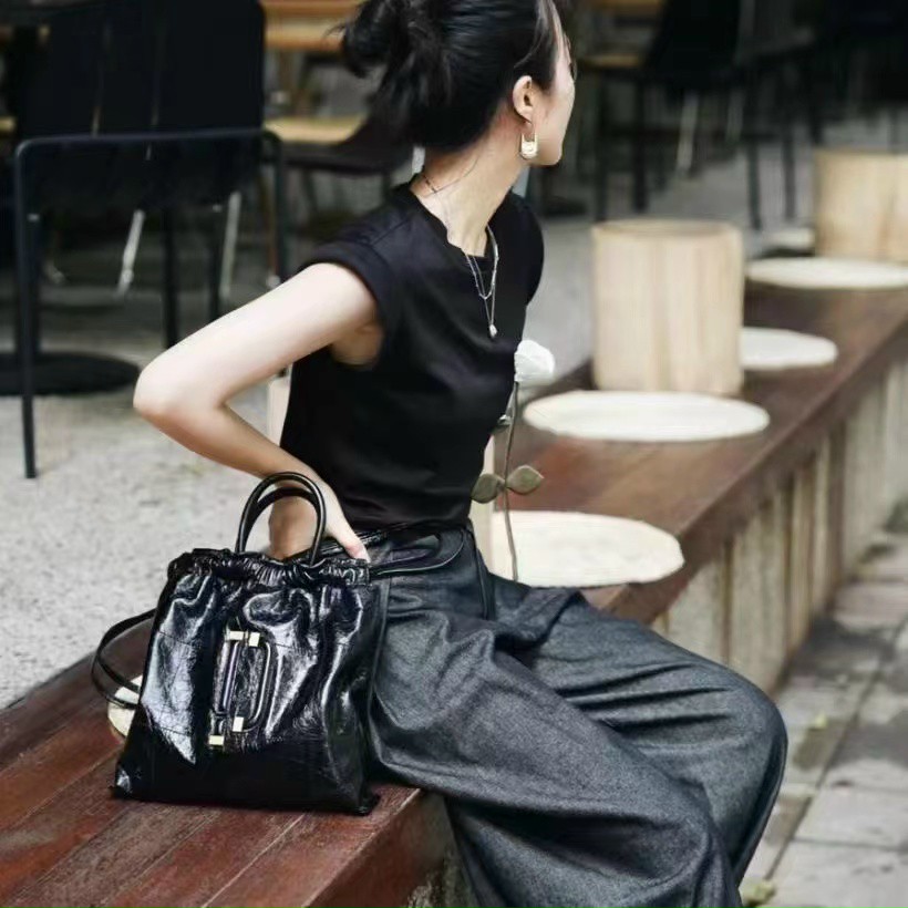 TÚI ĐEO KẸP NÁCH NỮ  Size : 29cm+ 7cm*29cm