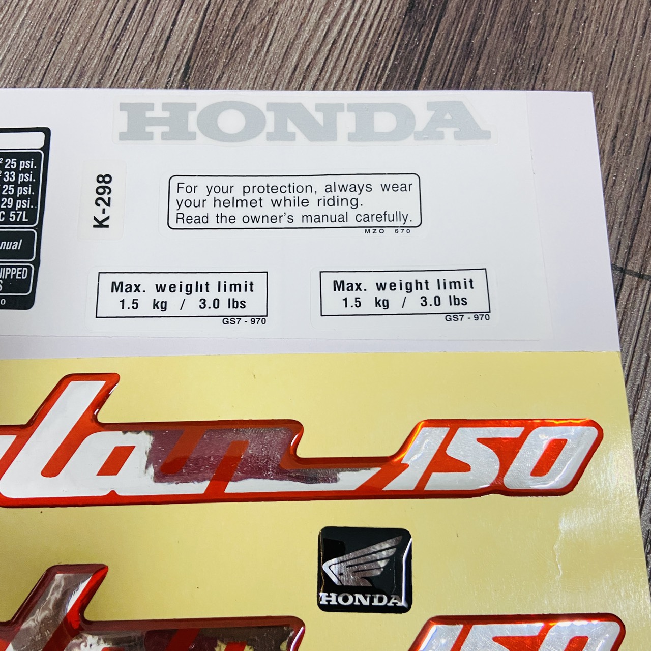 [DYLAN TRẮNG ĐỎ) TEM DÁN XE DYLAN 150CC CAO CẤP NHƯ TEM ZIN (CÓ THÔNG SỐ CỦA XE)