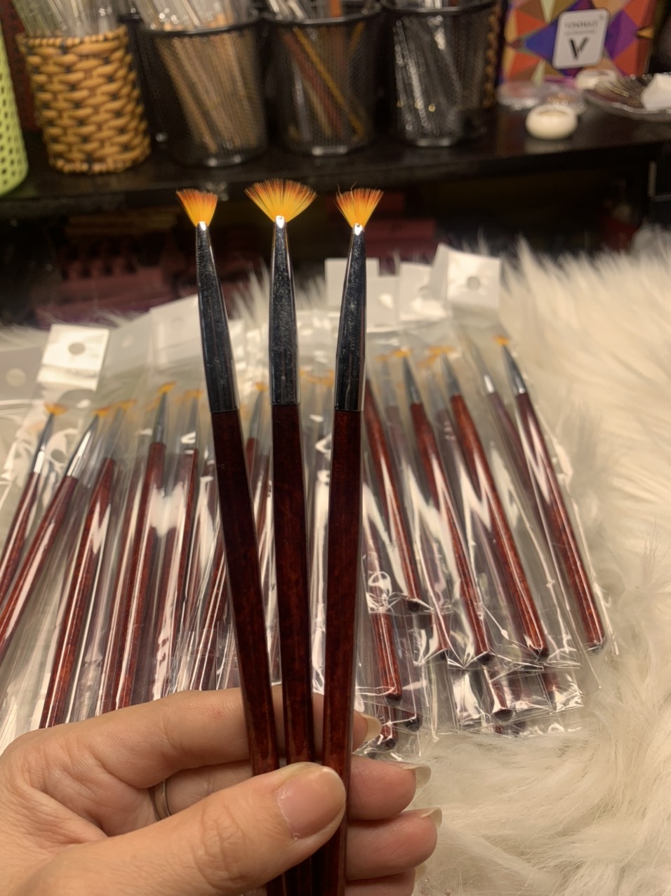 Cọ quạt vẽ móng nail - cọ rắc nhũ trang trí móng