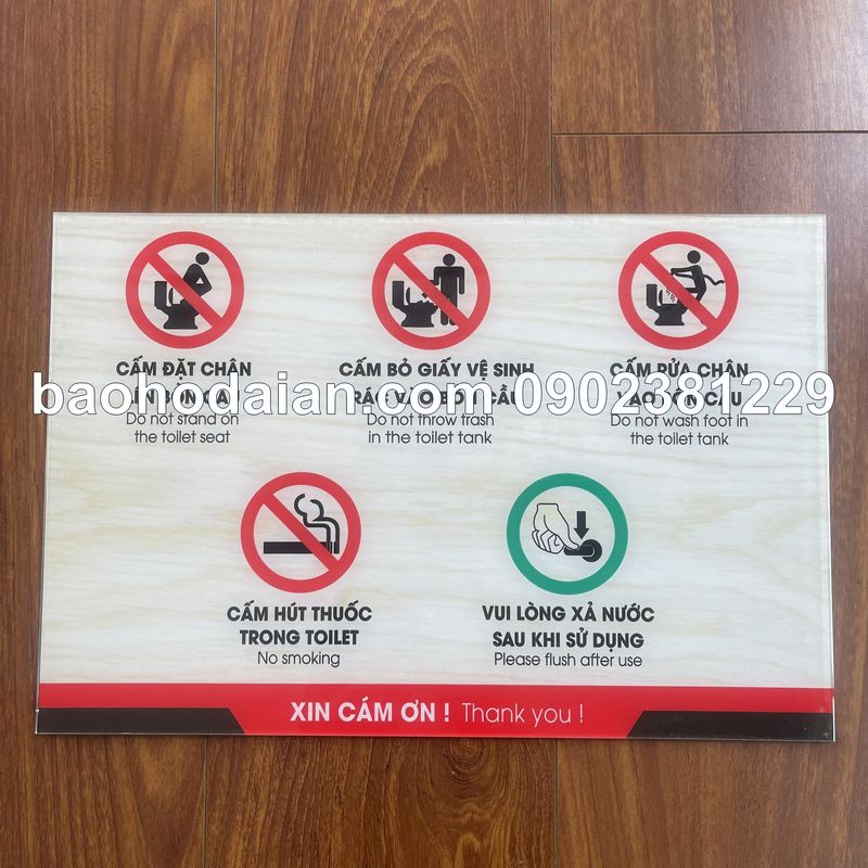 Bảng mica lưu ý khi đi vệ sinh (nhiều mẫu)