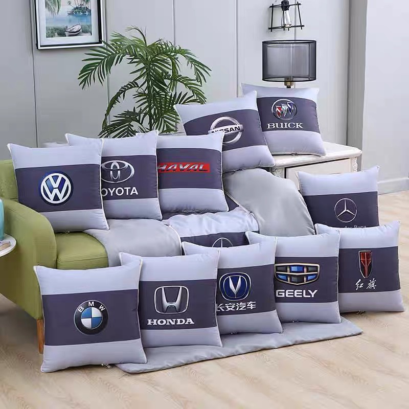 Gối tựa lưng liền chăn 2 in 1 - gối tựa lưng xe ô tô có in logo các hãng