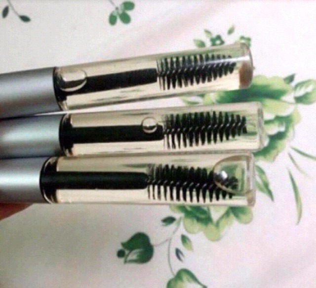 1 chiếc chuốt mi dầu dừa (mascara dầu dừa) tự nấu thơm lừng