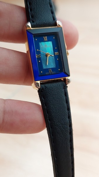 Đồng hồ thời trang Nữ Blue