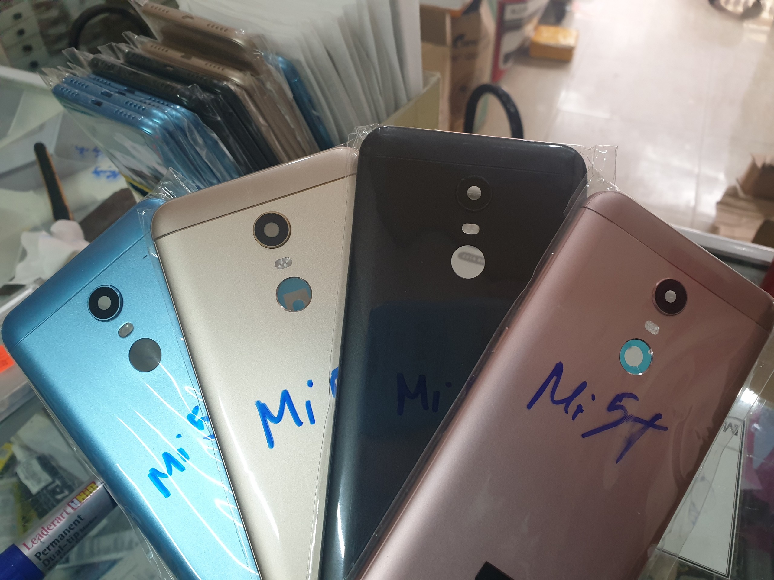 Vỏ ráp máy thay thế cho xiaomi redmi 5 plus / mi5plus, loại 1