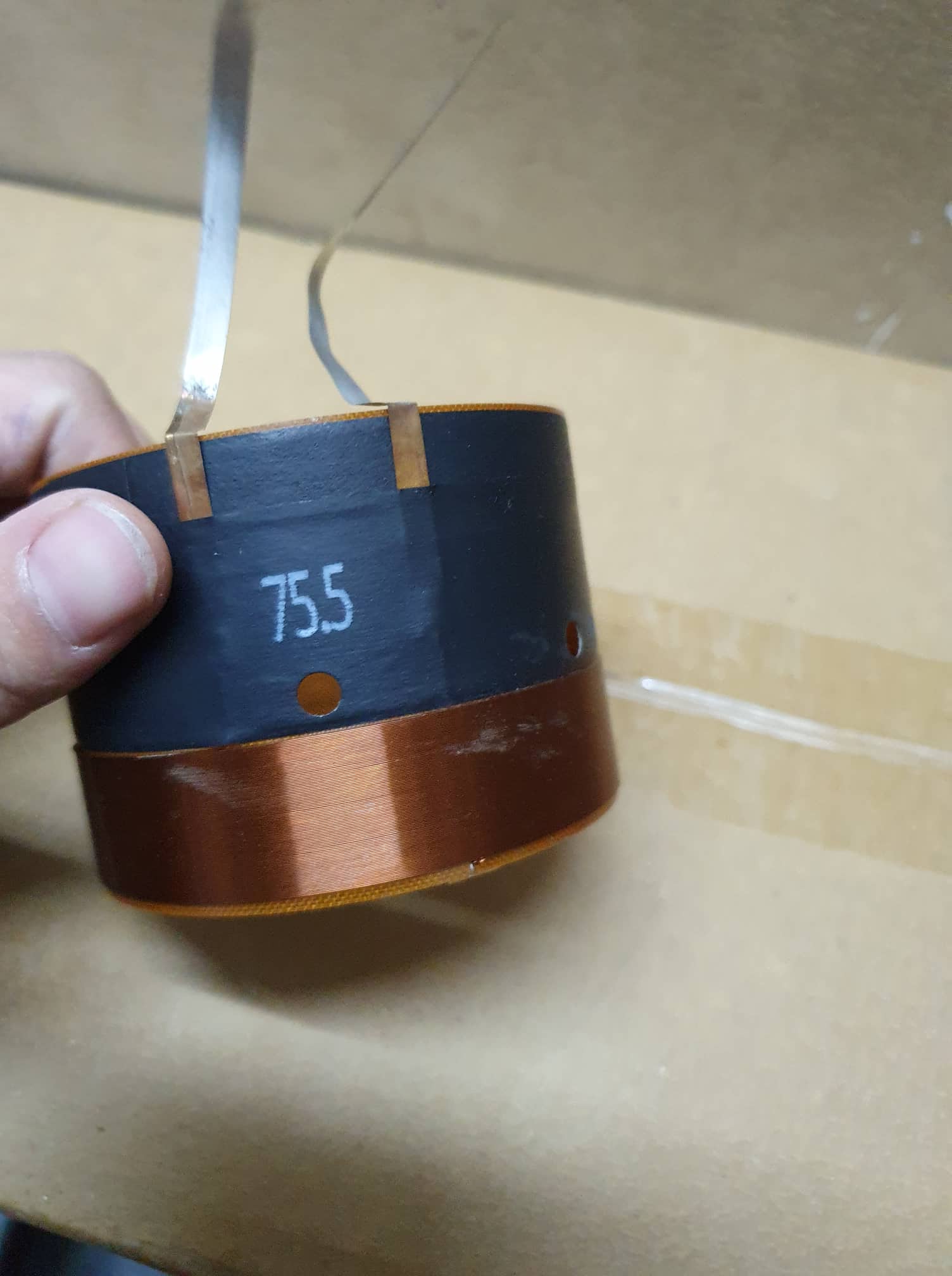 côn loa 75.5 dây dẹt