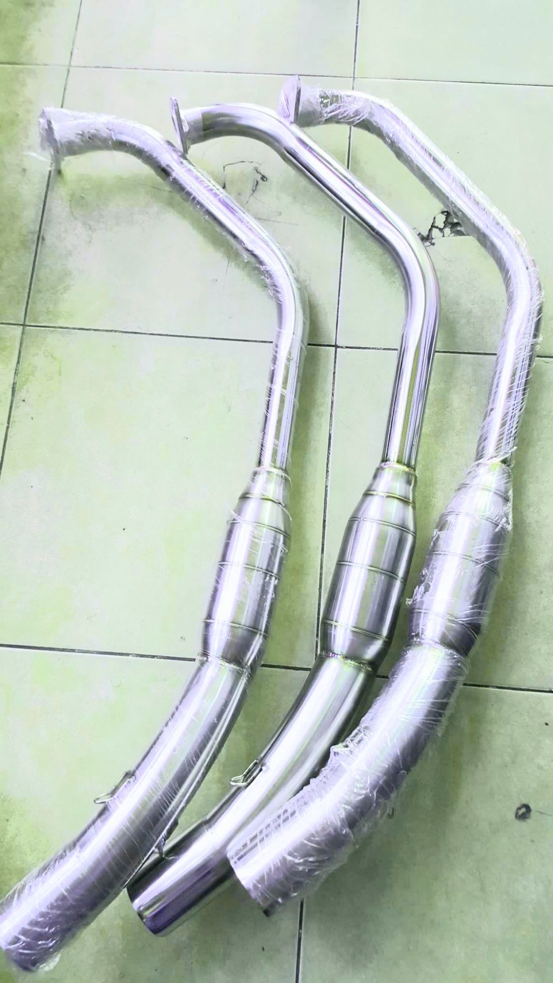 Cổ r15v3 và mt15 mẫu cổ bầu.