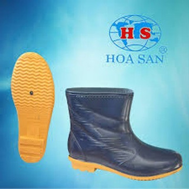 ỦNG NGẮN ĐI MƯA NỮ