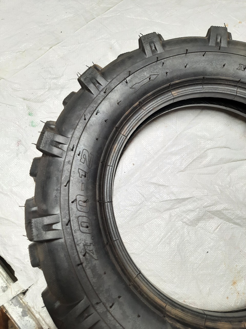 Lốp gai 400-12 dùng lắp các loại mâm thông số sử dụng cho xe 3 bánh,4 bánh