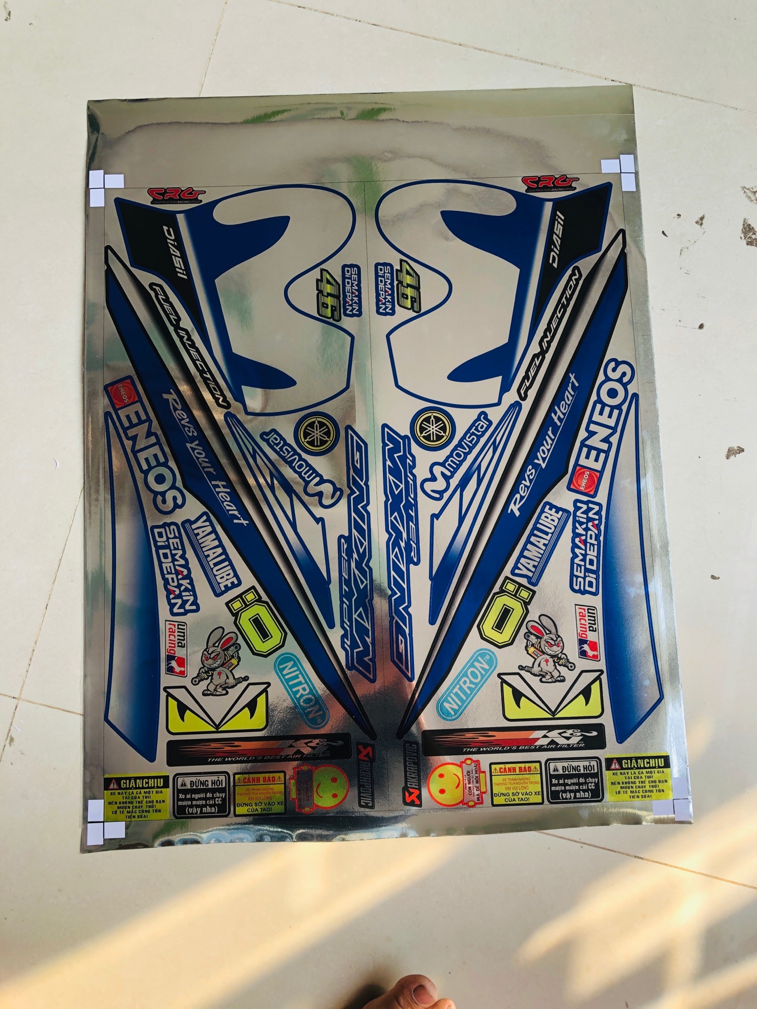 Tem rời exciter 150 chữ Jupiter Mxking dán xe xanh bụng sau đen.Chất liệu Crom
