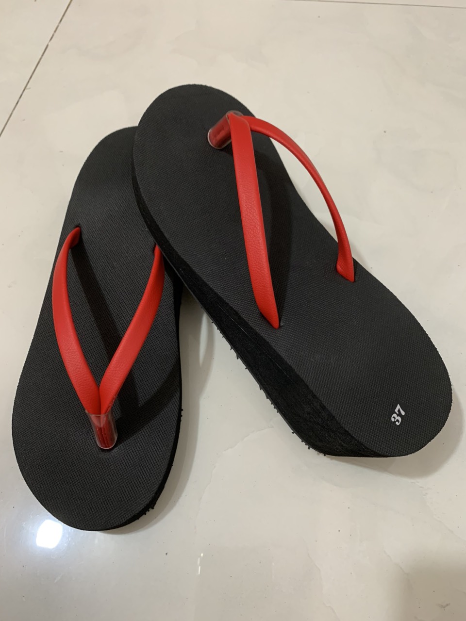 Dép cao gót nữ quai đỏ 5 phân S32