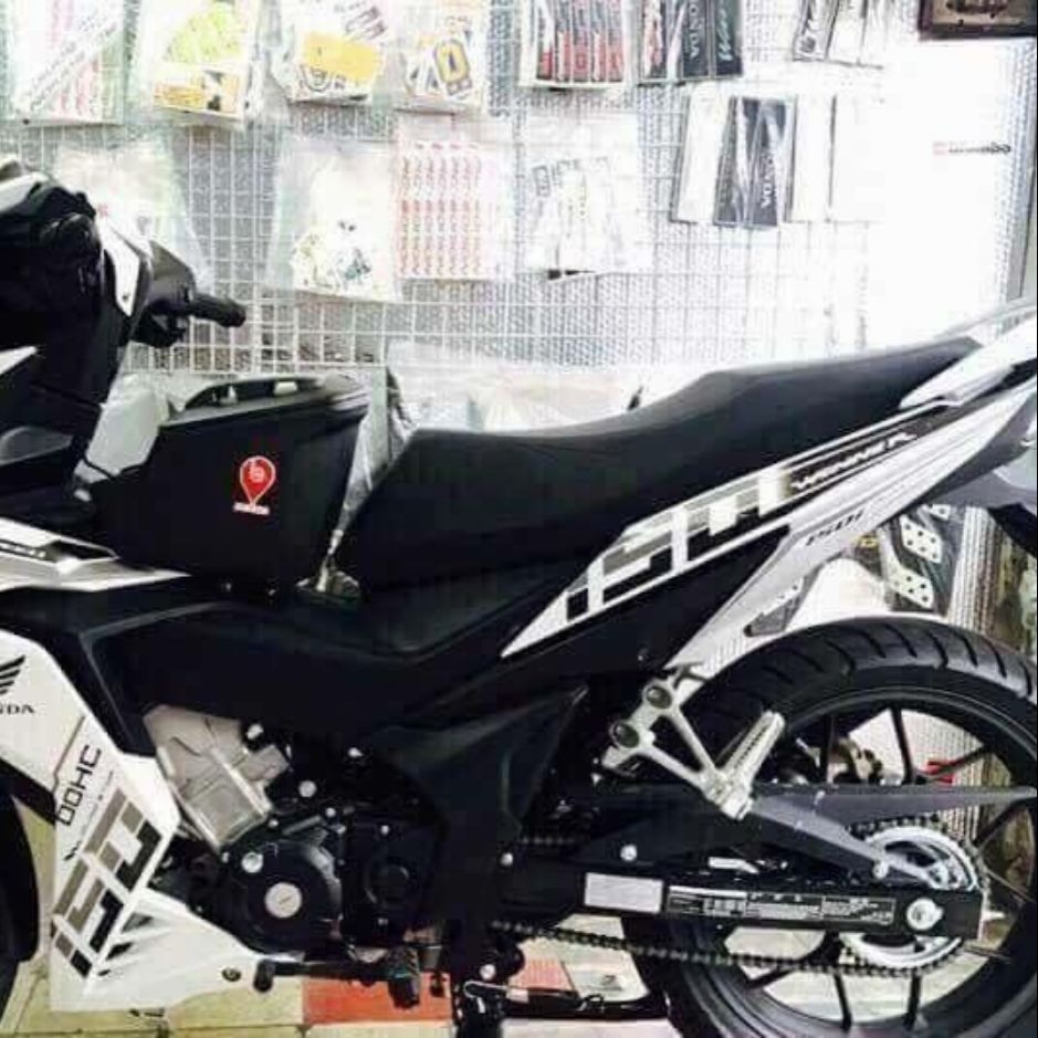 Tem rời dán xe winner trắng 3 lớp cao cấp