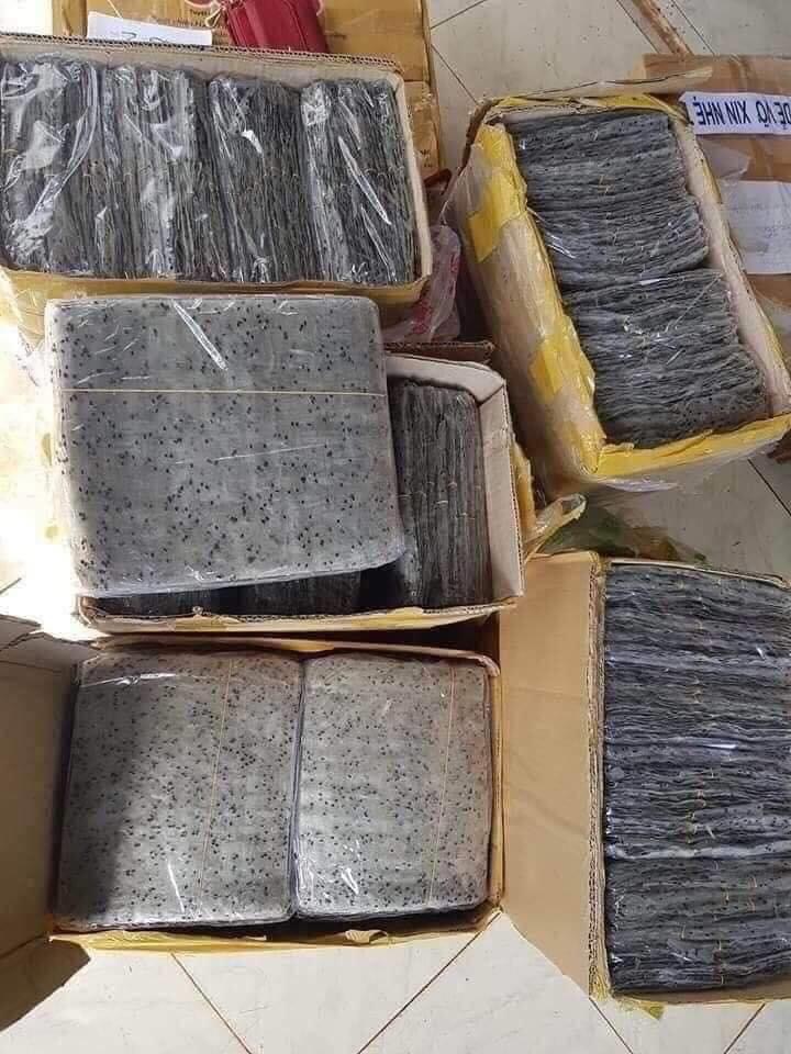 50 bánh tráng mè cuốn