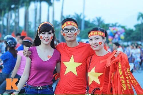 Áo Thun Cờ Đỏ Sao Vàng Cực Đẹp