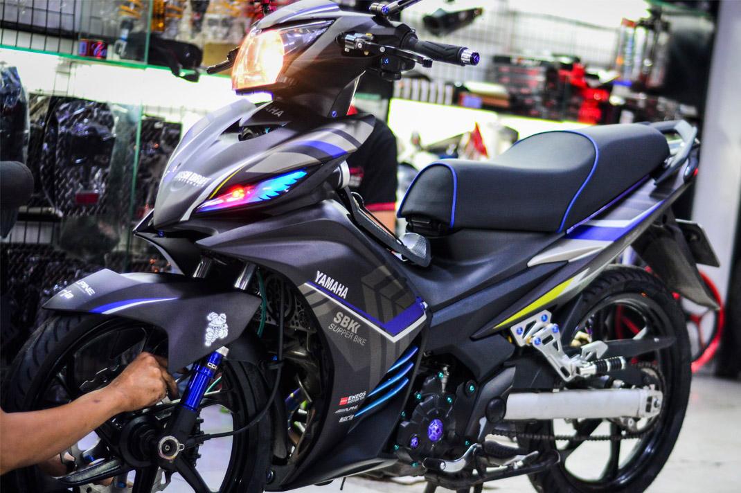 Tem trùm xe máy ex135 xám đen trắng - Độ tem xe máy ex135 thiết kế theo yêu cầu - Chế tem trùm xe máy exciter 135 rẻ đẹp