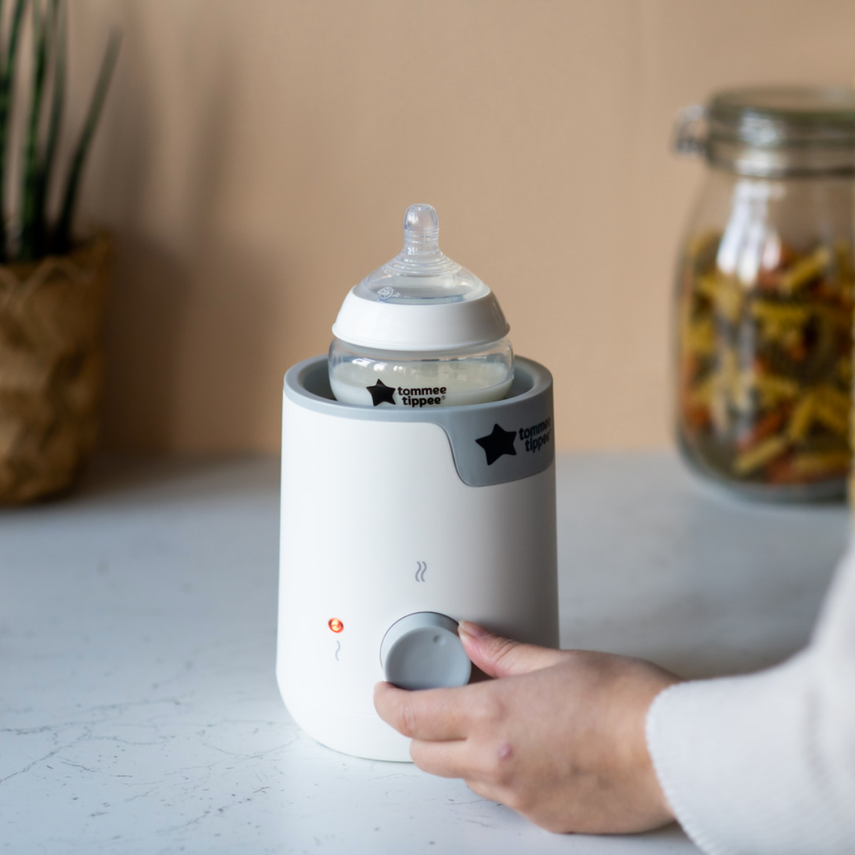 Máy hâm sữa và thức ăn cho bé Tommee Tippee Easi-Warm