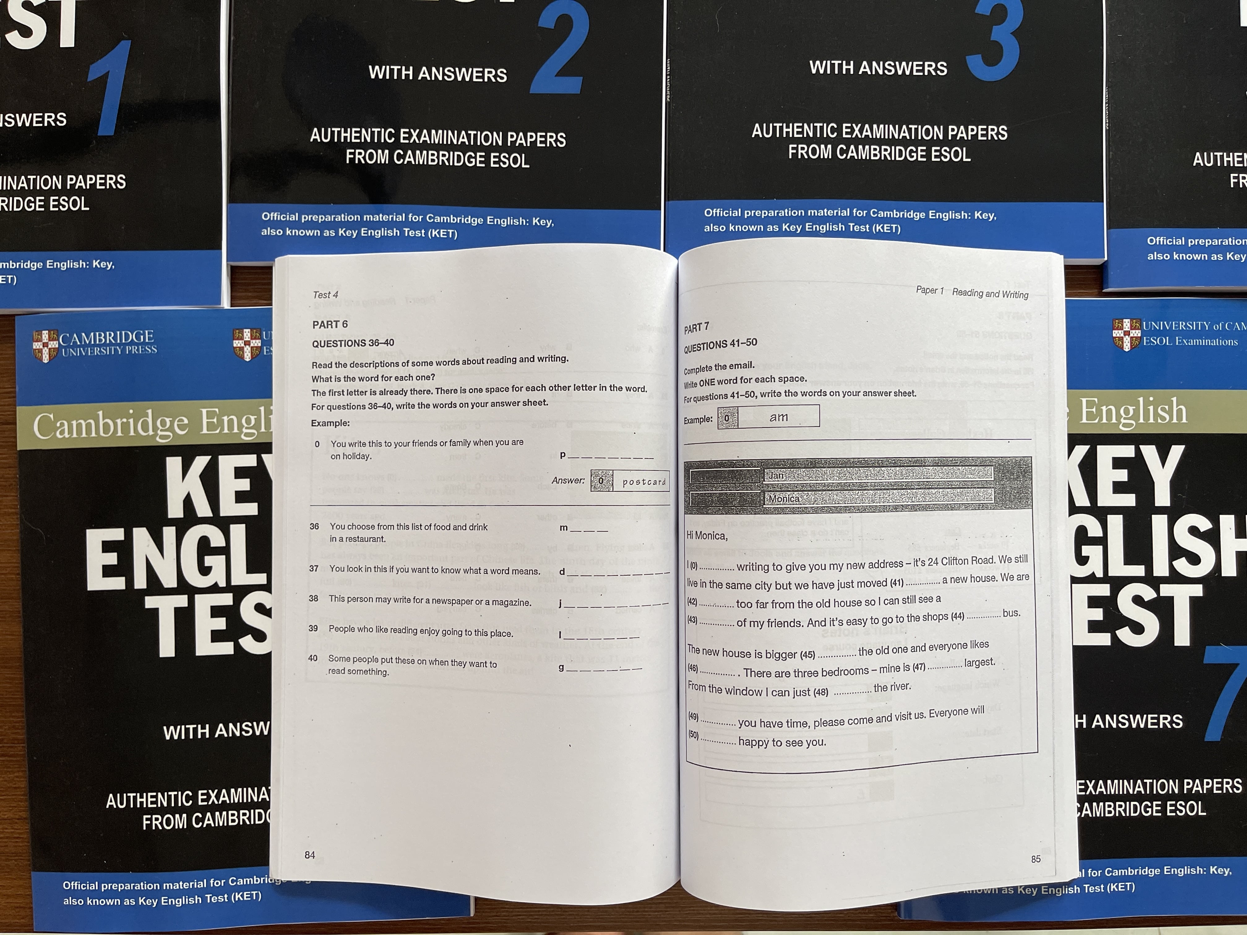 Bộ sách Key English Test(KET)-File nghe gửi qua mail