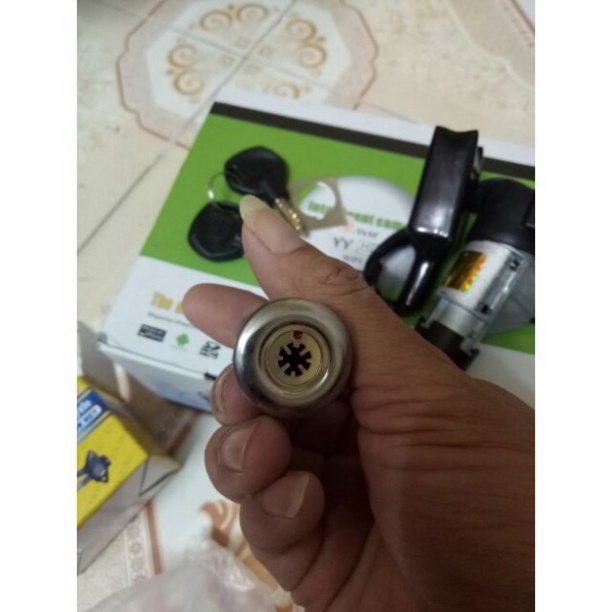 Bộ khóa 8 cạnh cho xe Dream.