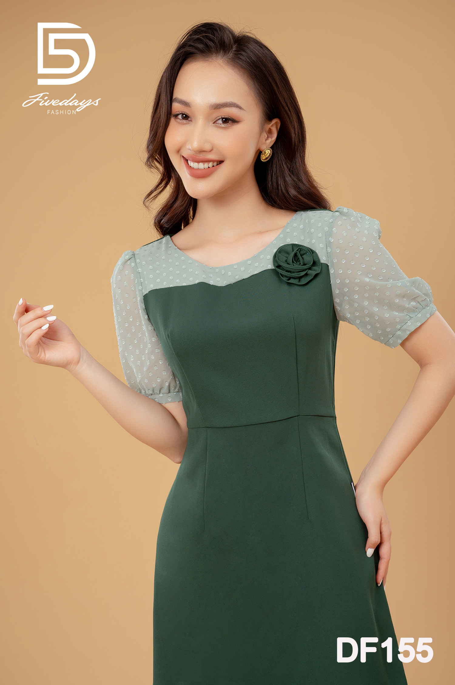 Đầm dáng A phối voan ngực FIVEDAYS