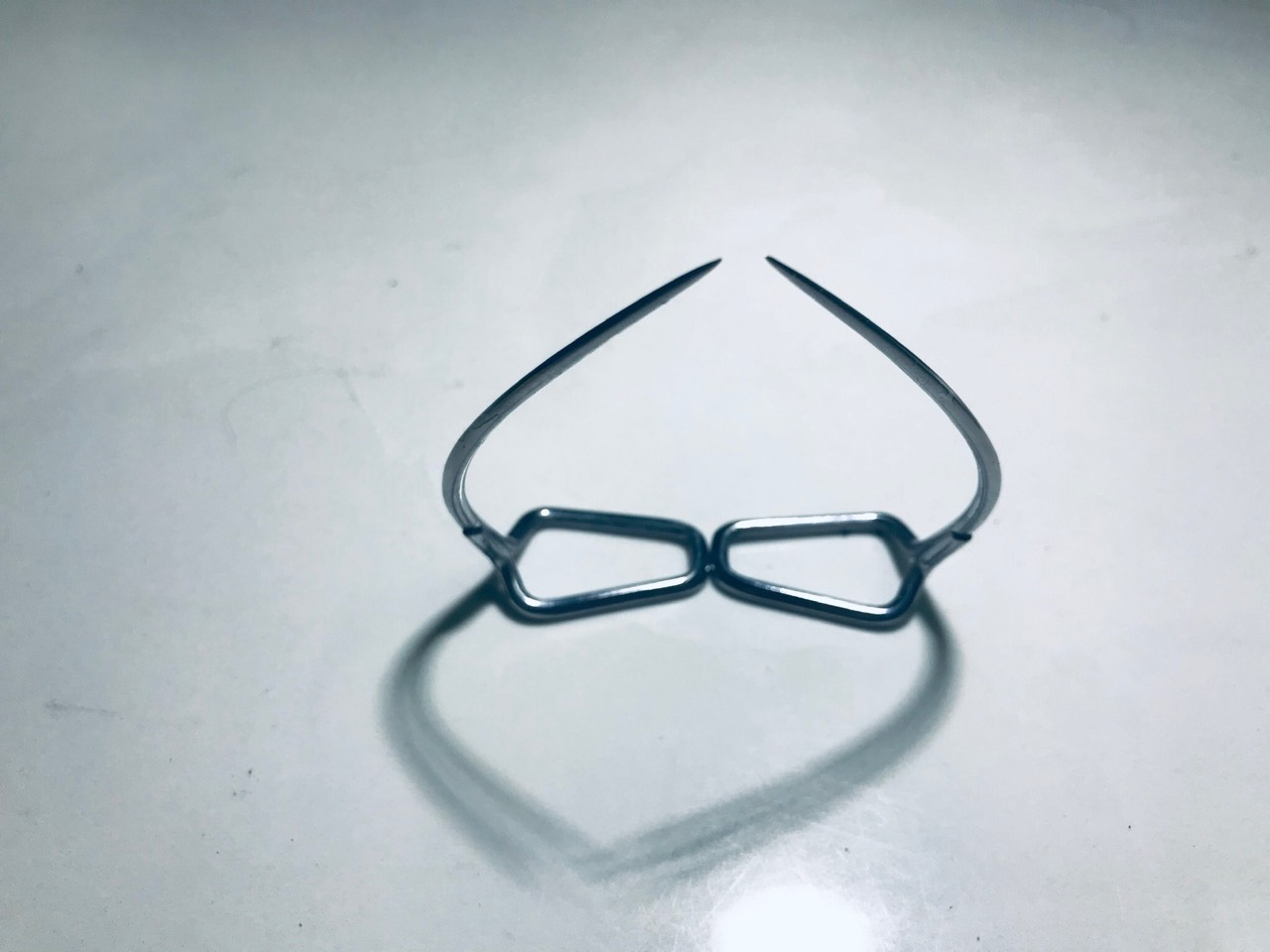 cựa khế, thông kim cho gà tre