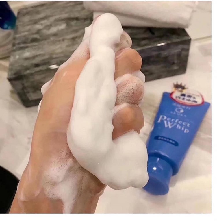 Sửa rửa mặt Perfect whip