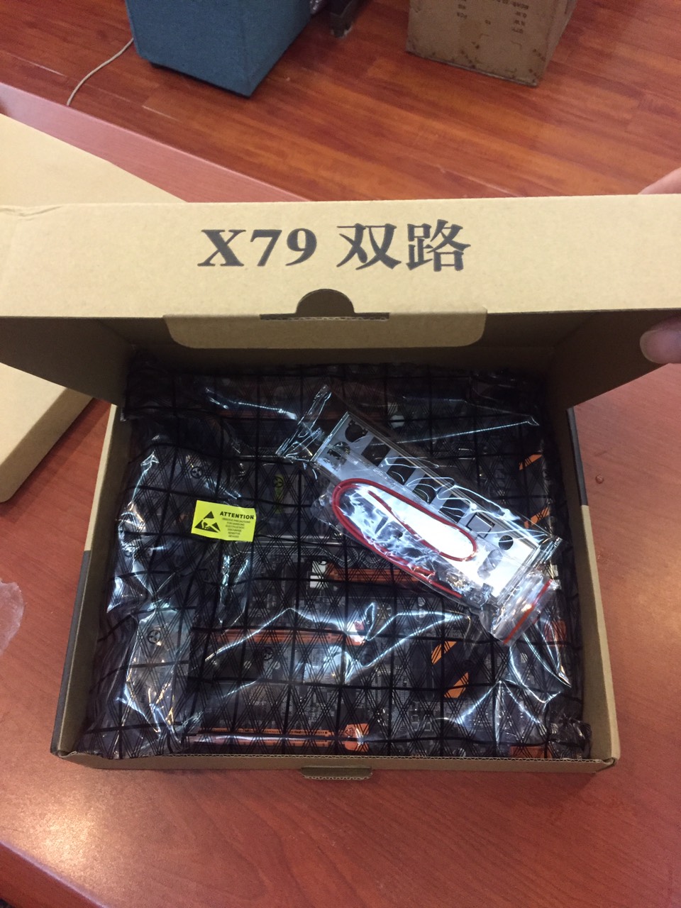 Combo Main X79+ 2Cpu E5 2689 2.6Ghz Turbo 3.6ghz 8 Core 16 Luồng