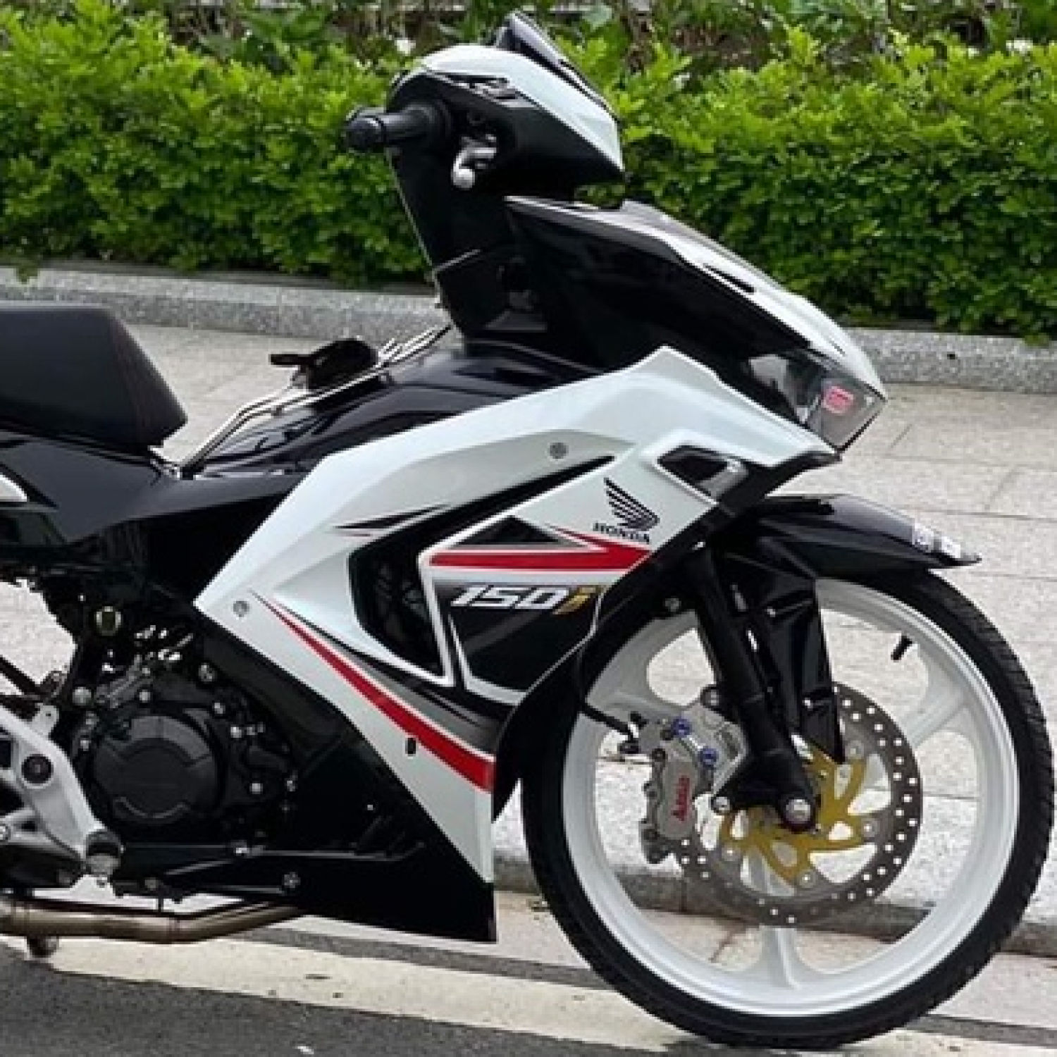 Tem Rời Winner X Rs V3 Dán Xe Trắng