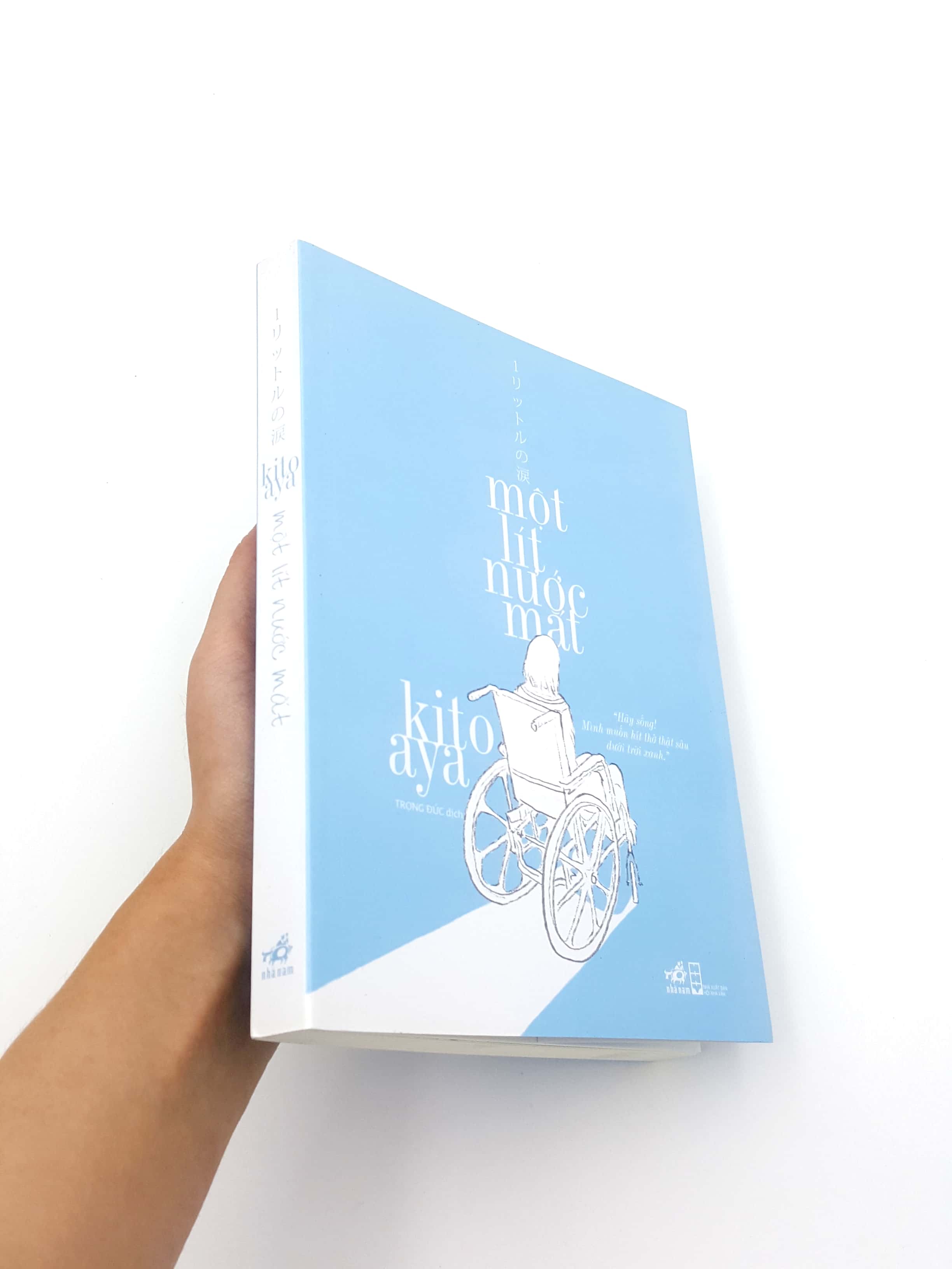 Sách - Một Lít Nước Mắt - NN - Newshop