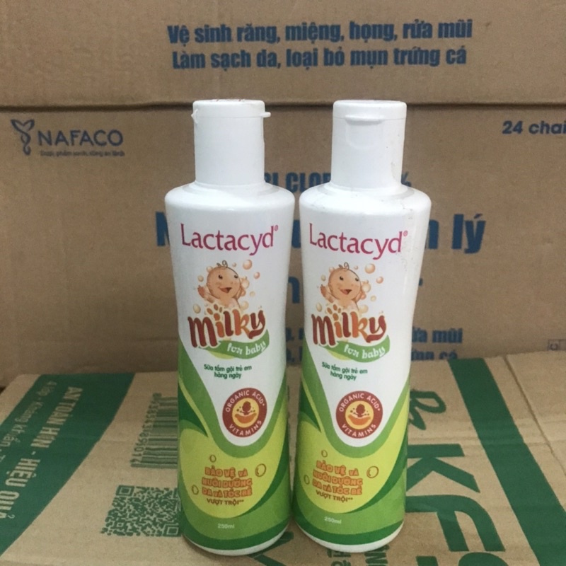 Sữa tắm , gội LACTACYD MILky chai 250ml