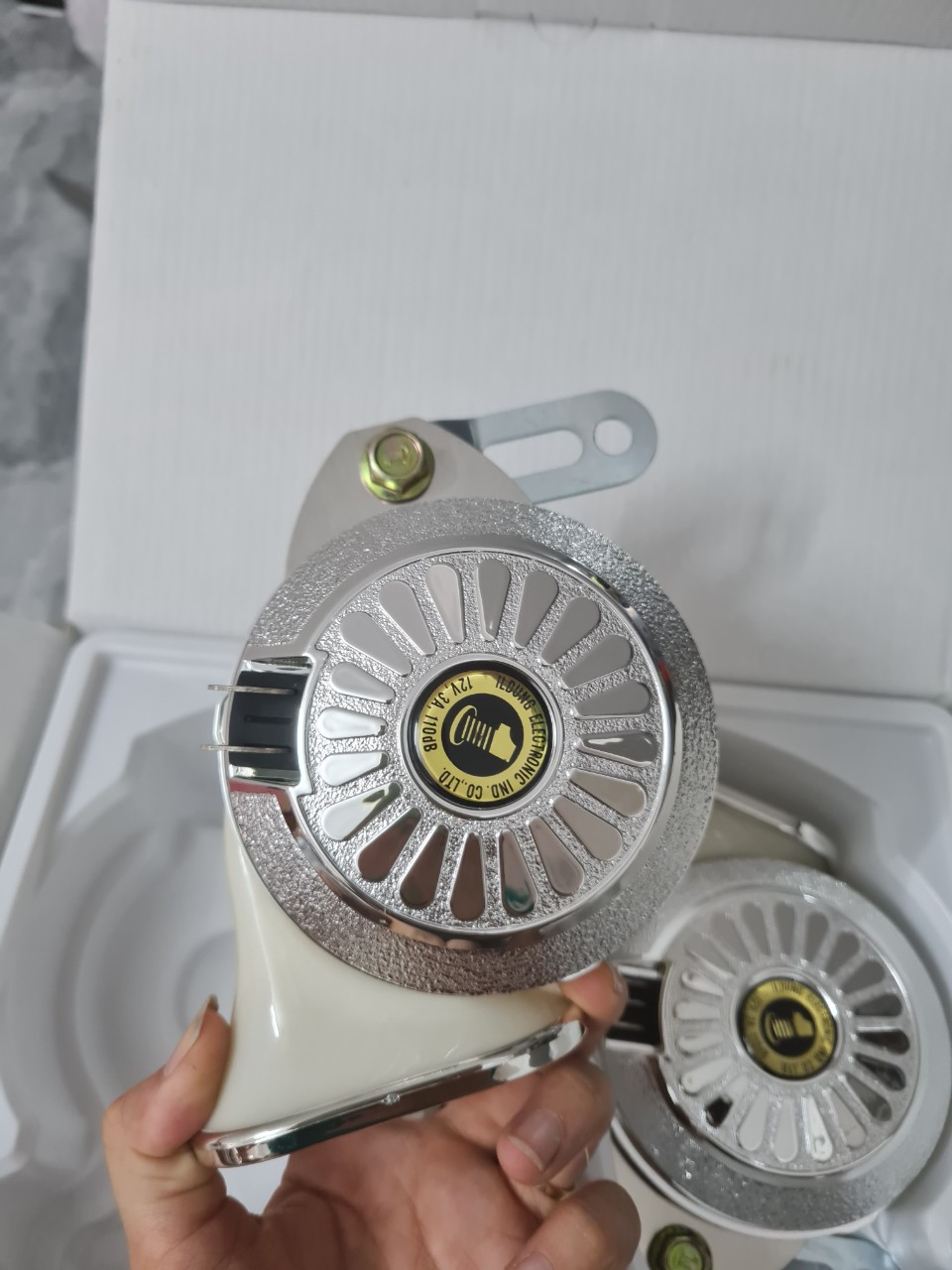 Còi ngân Hàn Quốc hàng chuẩn sịn sò