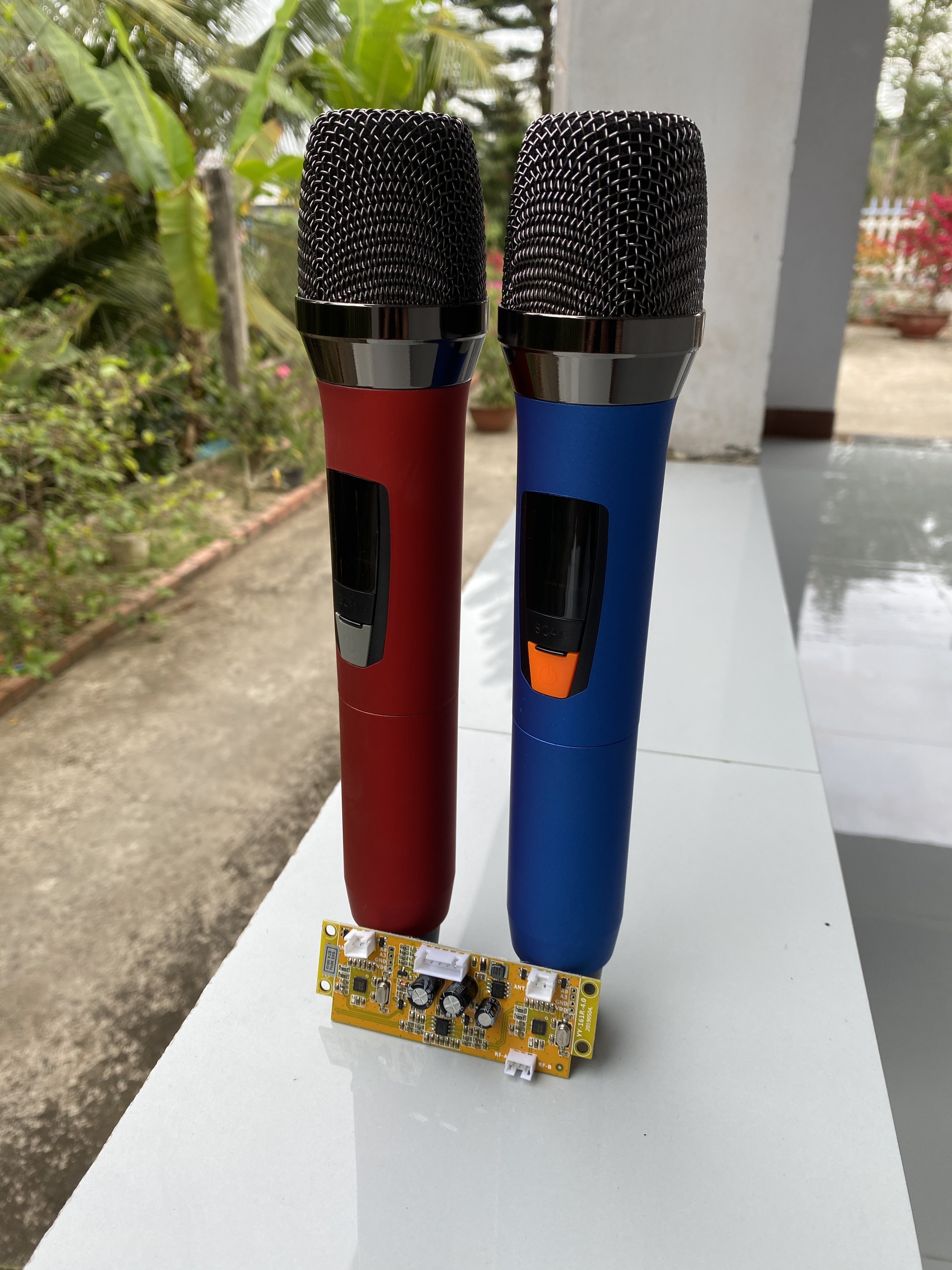 MICRO KHÔNG DÂY LOA KÉO UHF