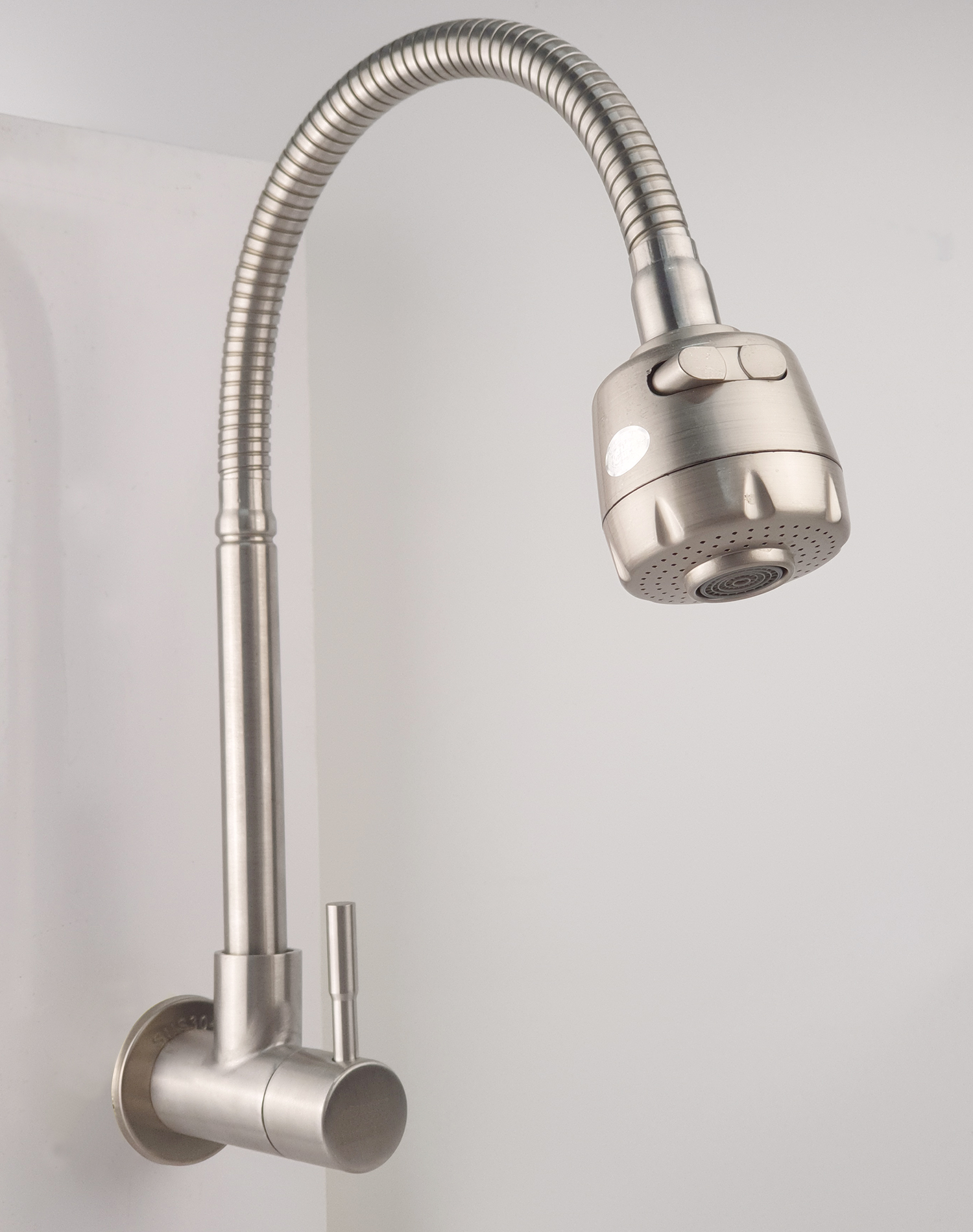 ( Có Video ) Vòi rửa chén lạnh âm tường Inox SUS 304, cần lò xo Eurolife EL-RC10 (Trắng vàng)