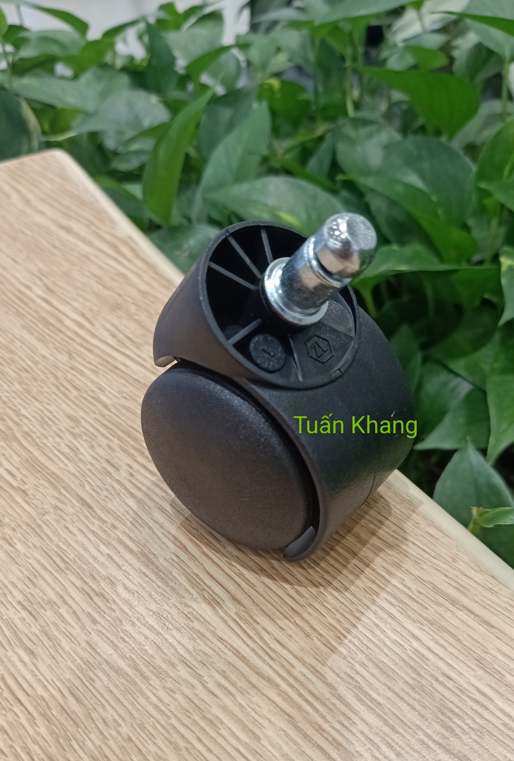 Bánh xe ghế xoay văn phòng