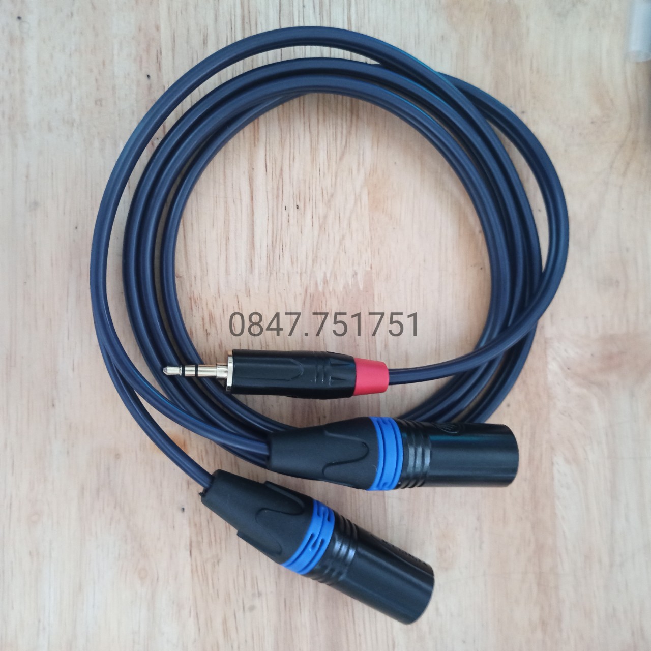 Dây 3.5mm ra 2 đầu canon đực