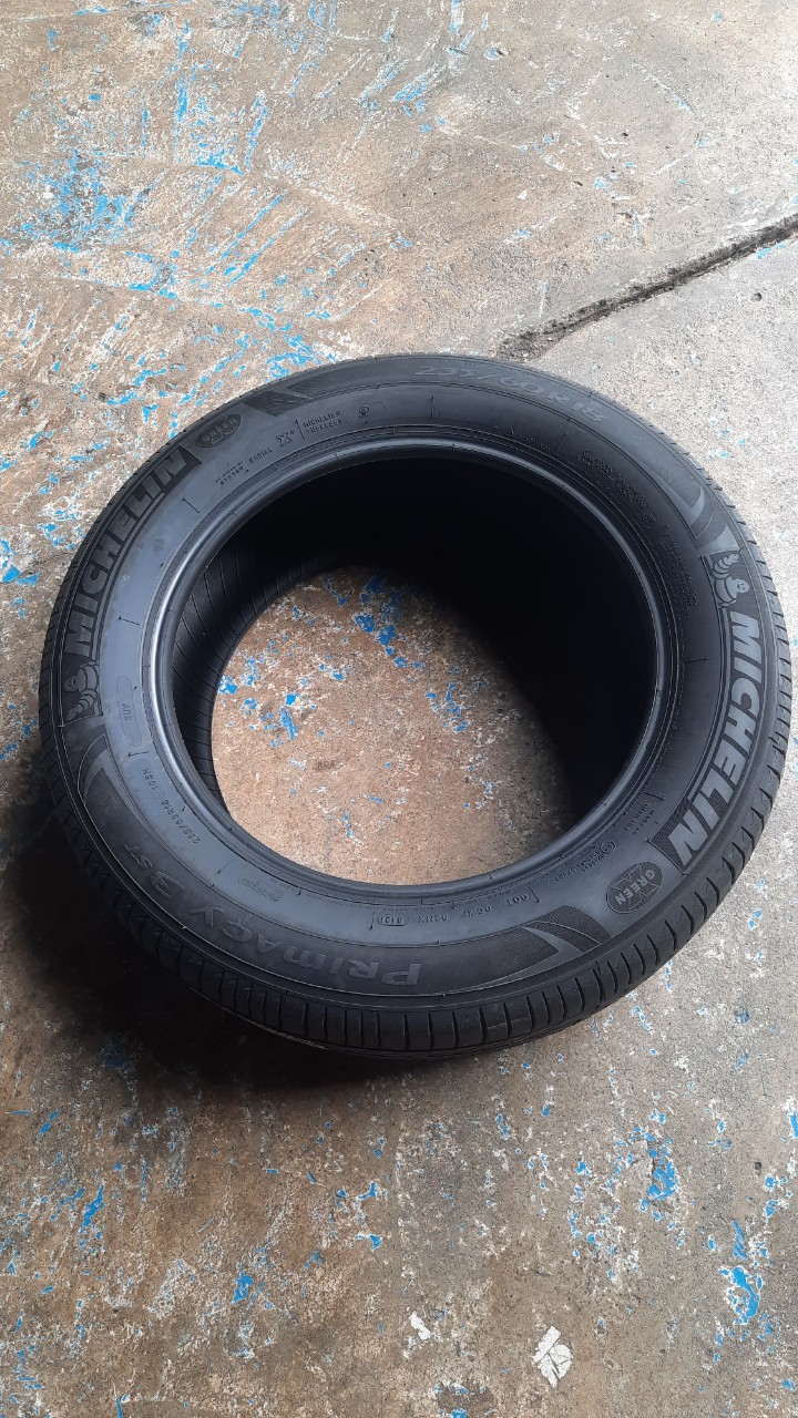 Lốp Michelin  235/60R18 Primacy 3ST