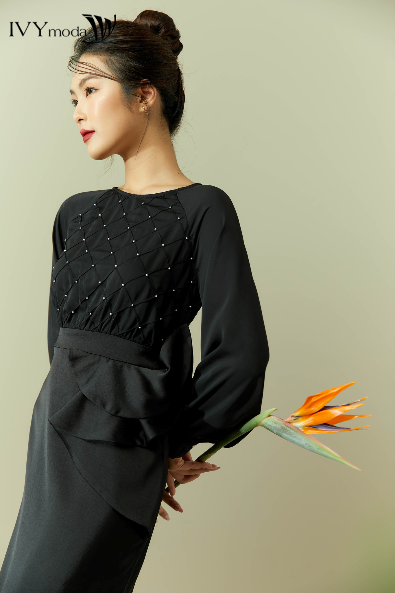 Đầm ôm đính ngọc IVY moda MS 48M5962