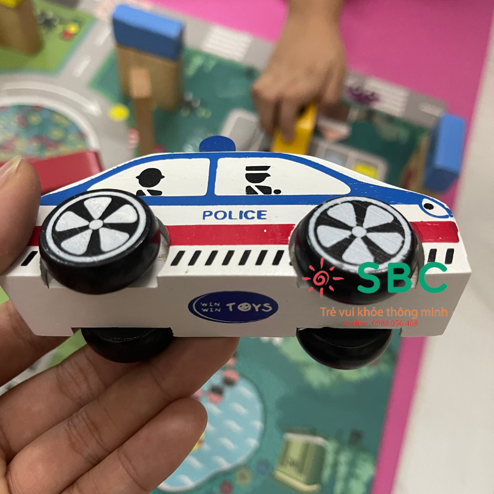 Mô hình xe gỗ của Winwintoys - xe bus, cảnh sát, cứu hỏa, cứu thương, xe đua