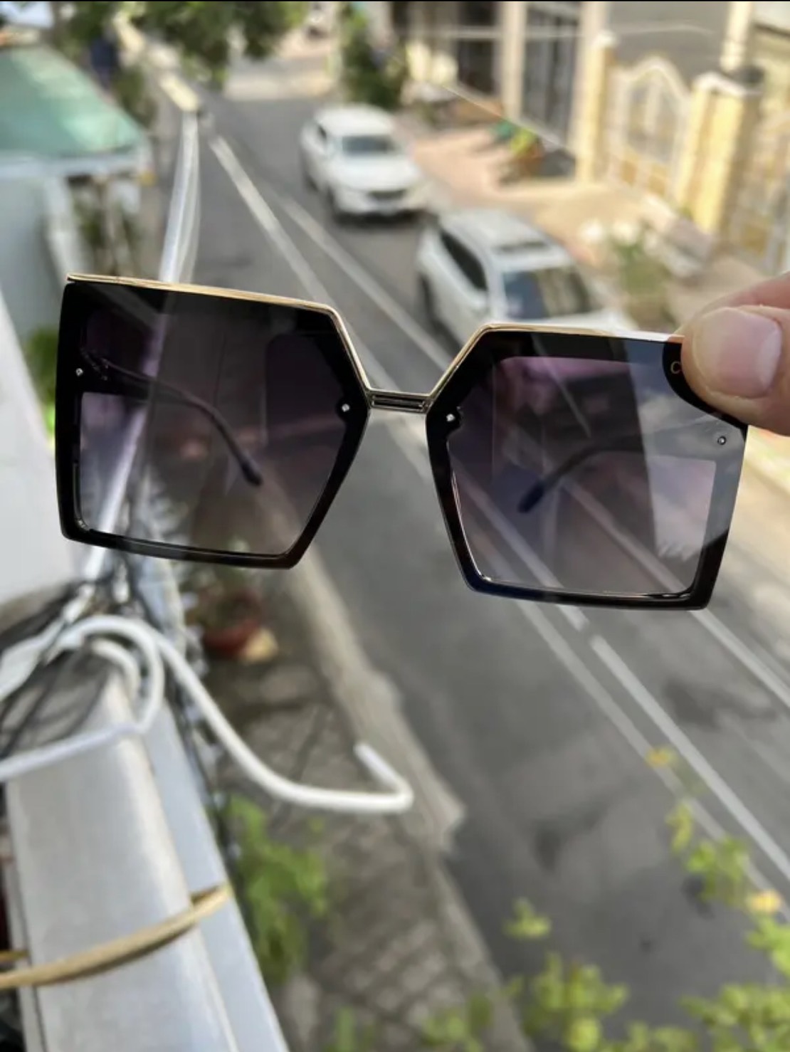 Kính mát nữ thời trang siêu xinh cực đẹp chống chói , chống tia uv cực tốt 856