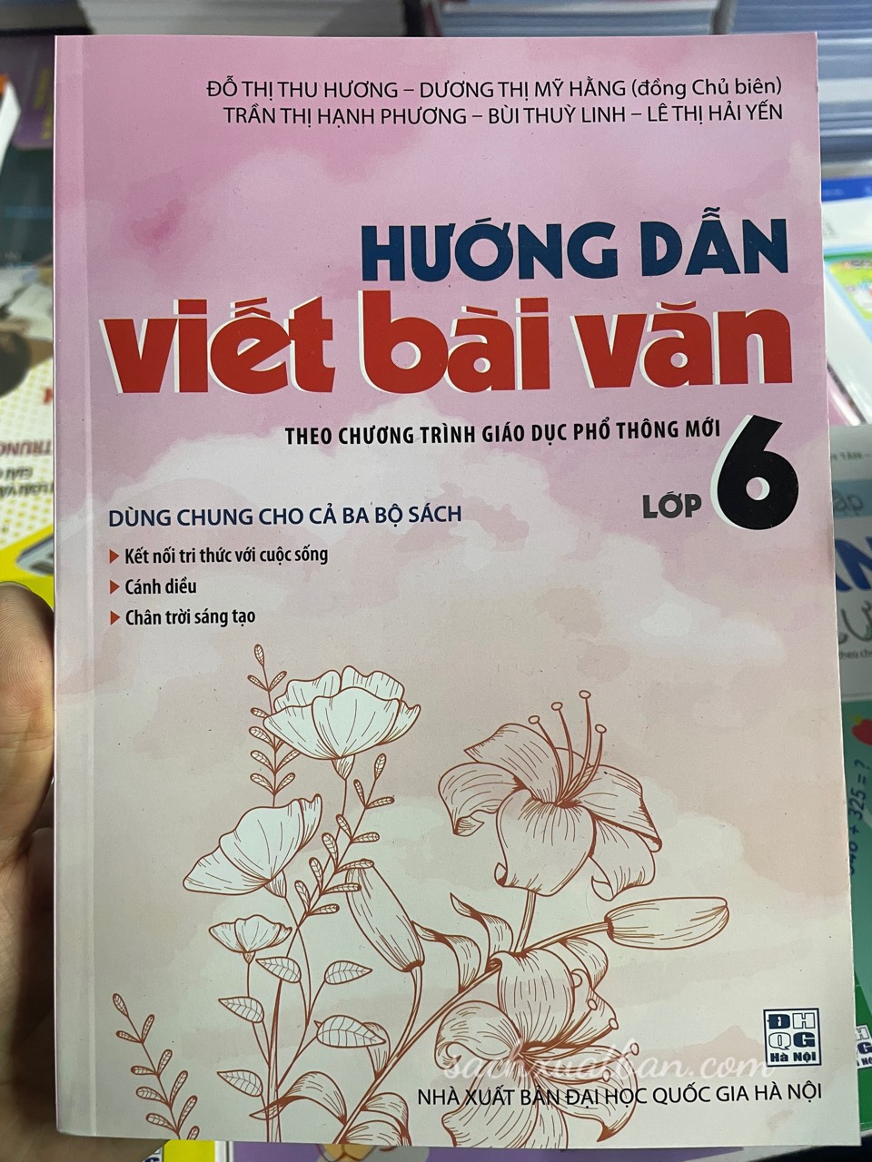 Sách - Hướng dẫn viết bài văn 6