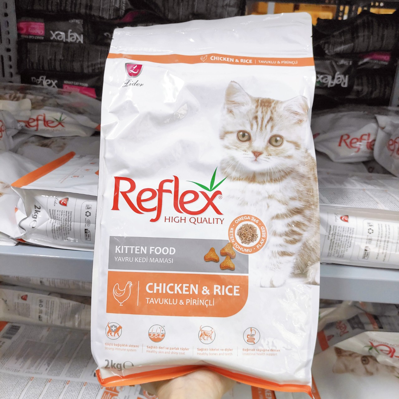 Thức ăn hạt mèo Reflex Kitten vị gà gói 2kg