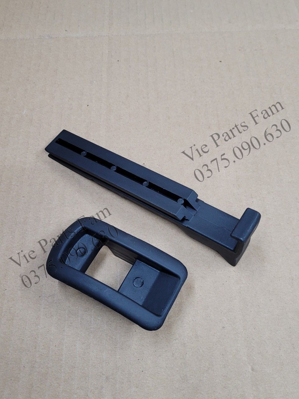 Móc treo đồ yên xe Vespa LX