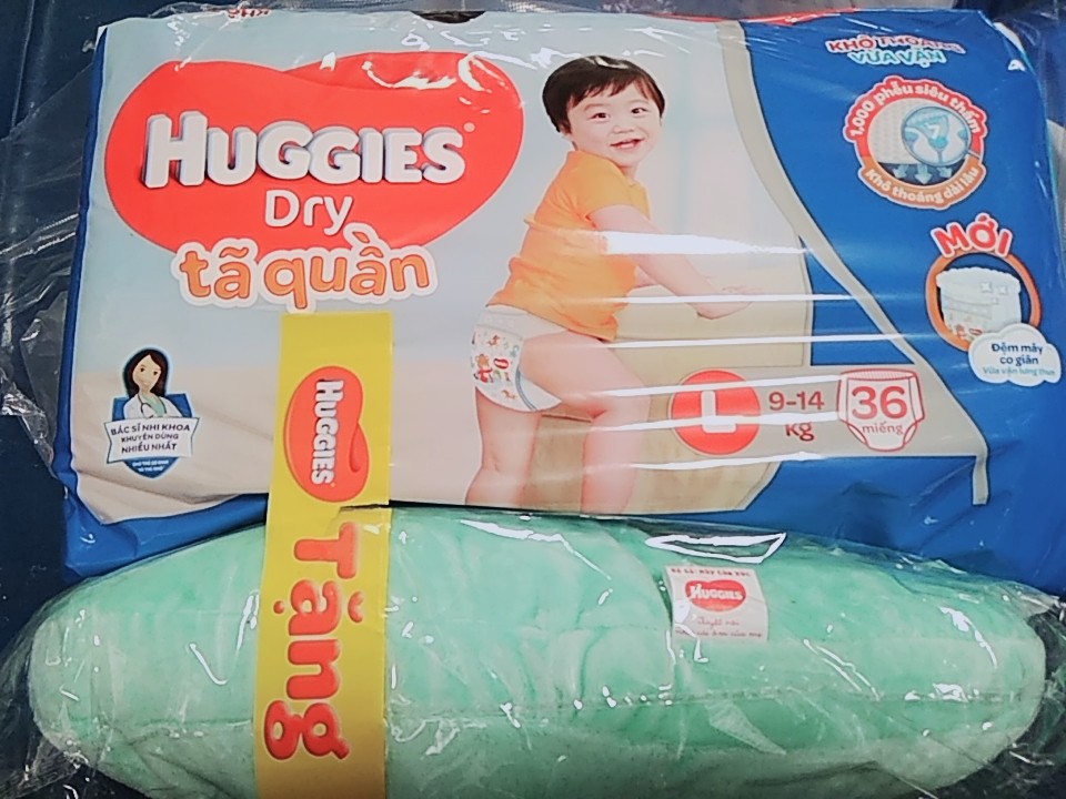 [Tặng gối mây] Tã/bỉm quần Huggies L36 -Gói 36 miếng (Cho bé 7kg - 14kg)