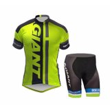 Bộ quần áo ngắn Giant 10