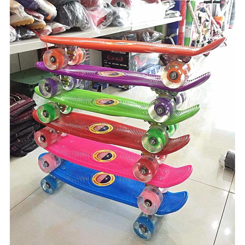 Giá bán Ván nhựa nhỏ Penny Skateboards (bánh có đèn)