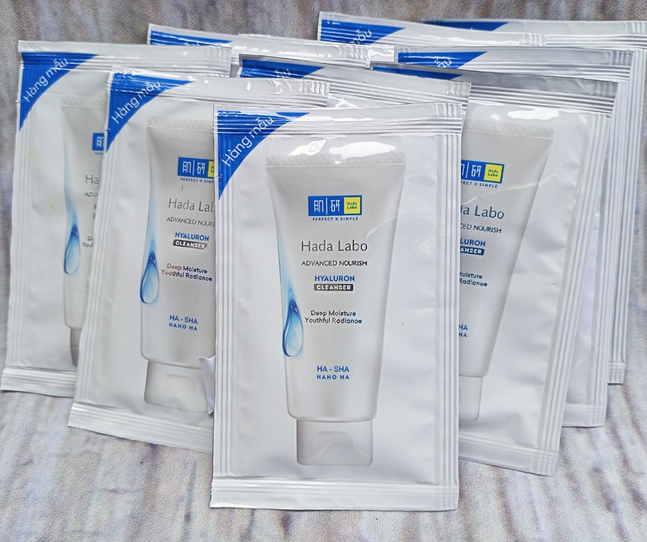 15gói dung dịch dưỡng ẩm Hada labo (Mẫu thử gói mini 3g)