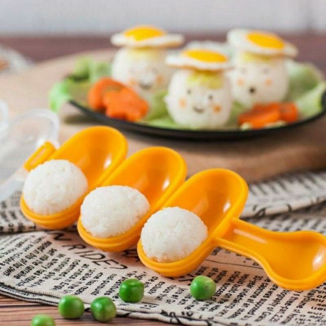 [Cửa tiệm sachichan] Dụng cụ lắc cơm, tạo viên cơm cho bé (kèm thìa)