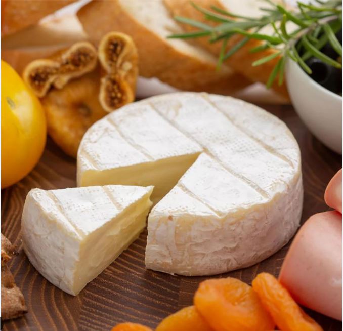 Date 12/26  Phô Mai Le Camembert Paysan Breton 125g