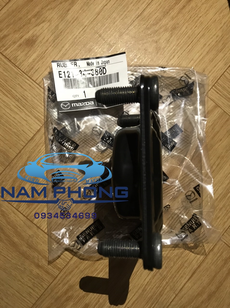 BÁT BÈO GIẢM SÓC TRƯỚC ESCAPE – E12134380D