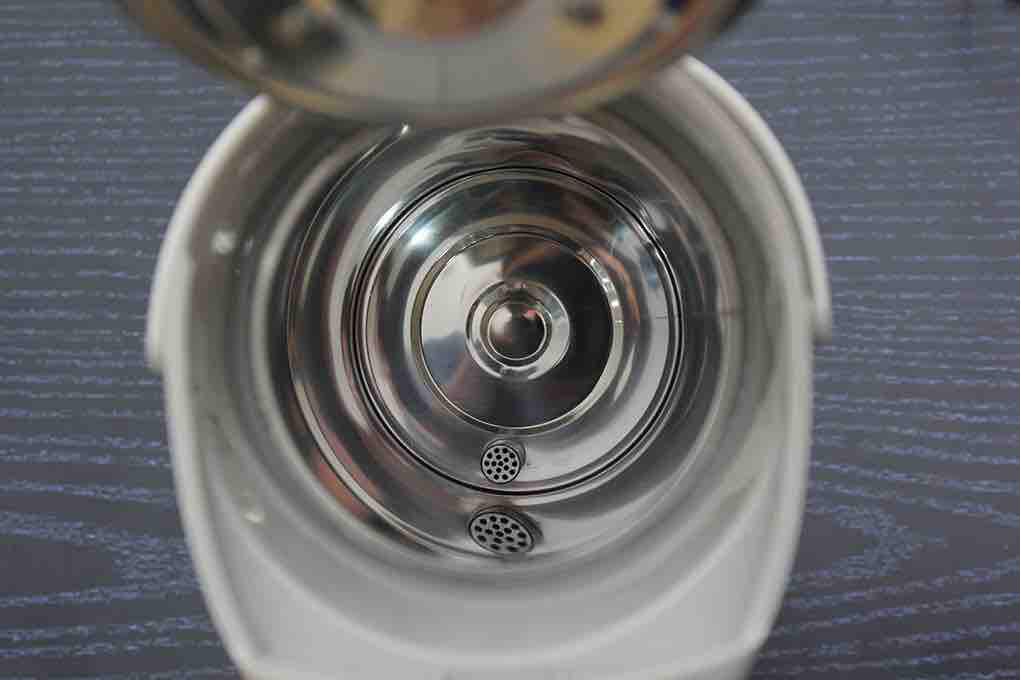Bình thủy điện Comet CM 3217